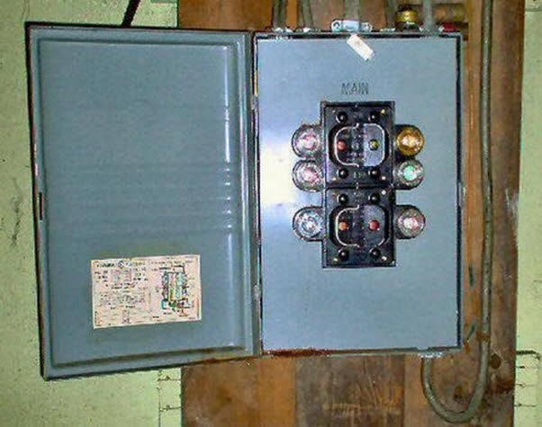 Classic fuse panel - (from the Hoover Administration)